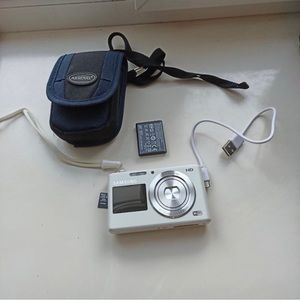 Samsung digital camera DV150 DUAL VIEW